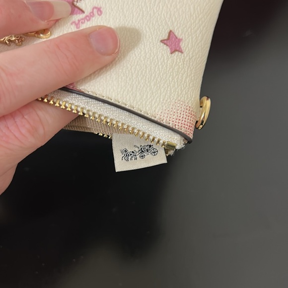 EUC Coach White and Pink Star Wristlet - Picture 10 of 12